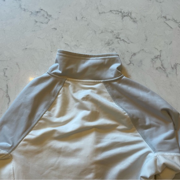 Nike Pro 1/2 Zip in Gray & White Size XS - Picture 9 of 9